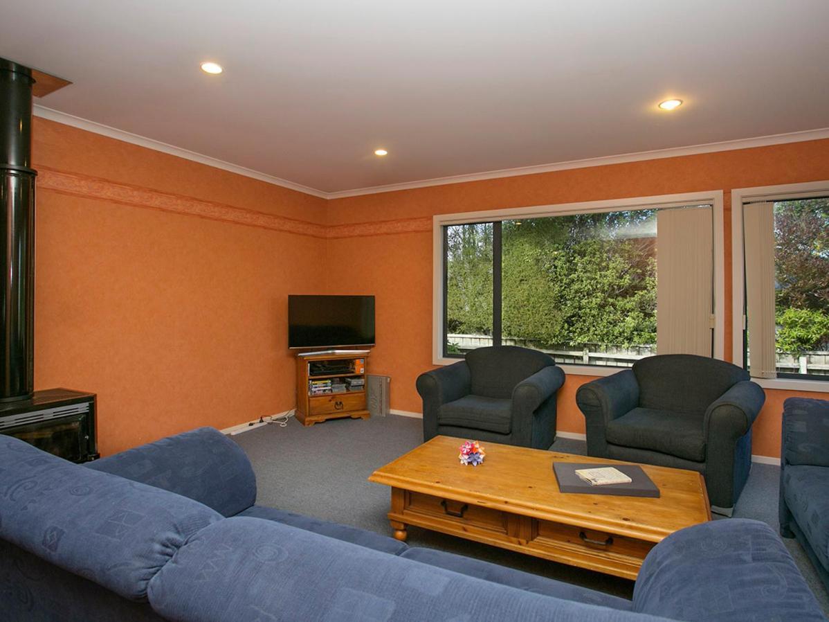 Laid Back On Lakewood - Taupo Holiday Home Eksteriør billede