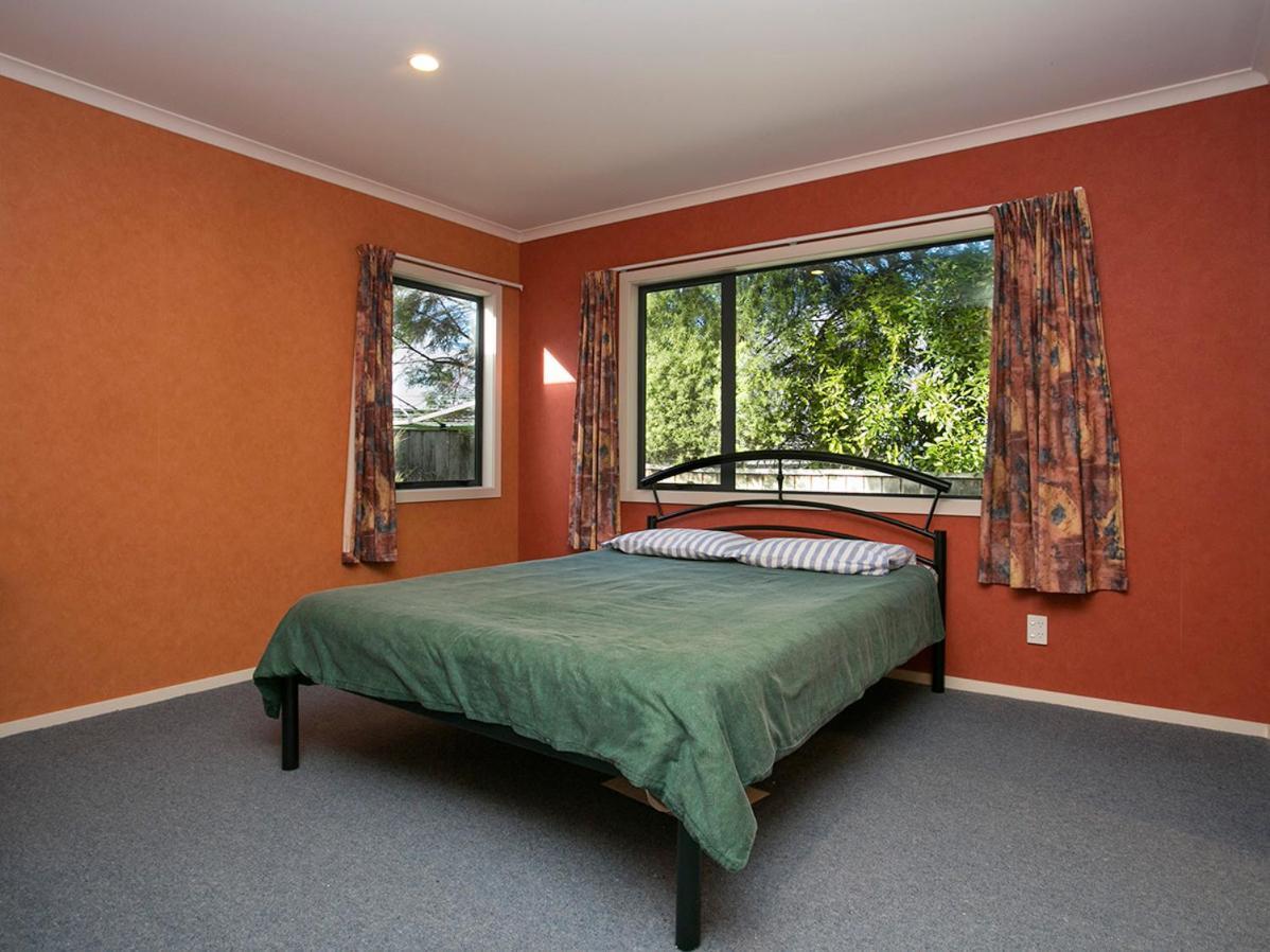 Laid Back On Lakewood - Taupo Holiday Home Eksteriør billede